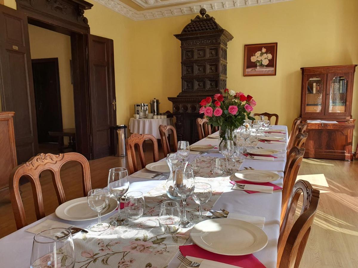 Palac Lawica- Splywy Przelomem Bardzkim Kłodzko Esterno foto