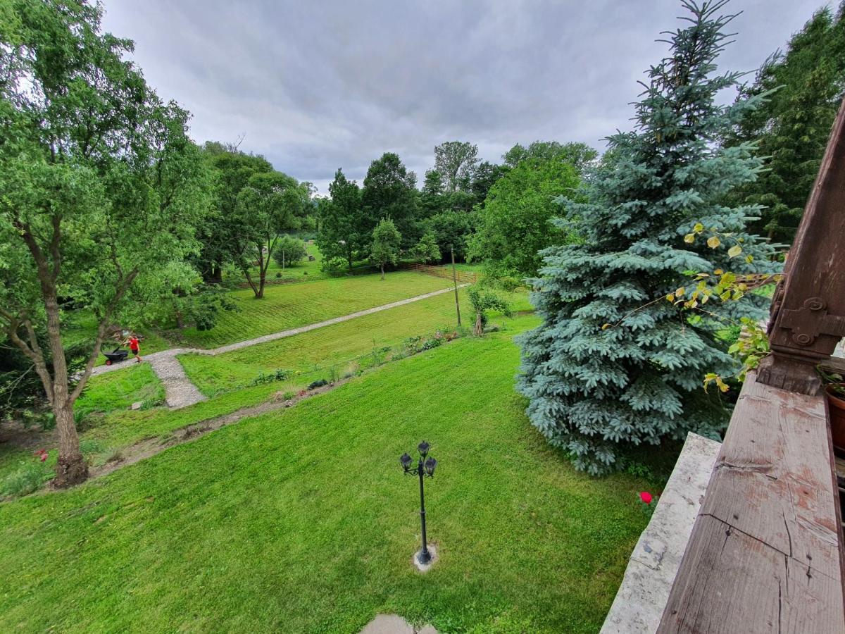 Palac Lawica- Splywy Przelomem Bardzkim Kłodzko Esterno foto