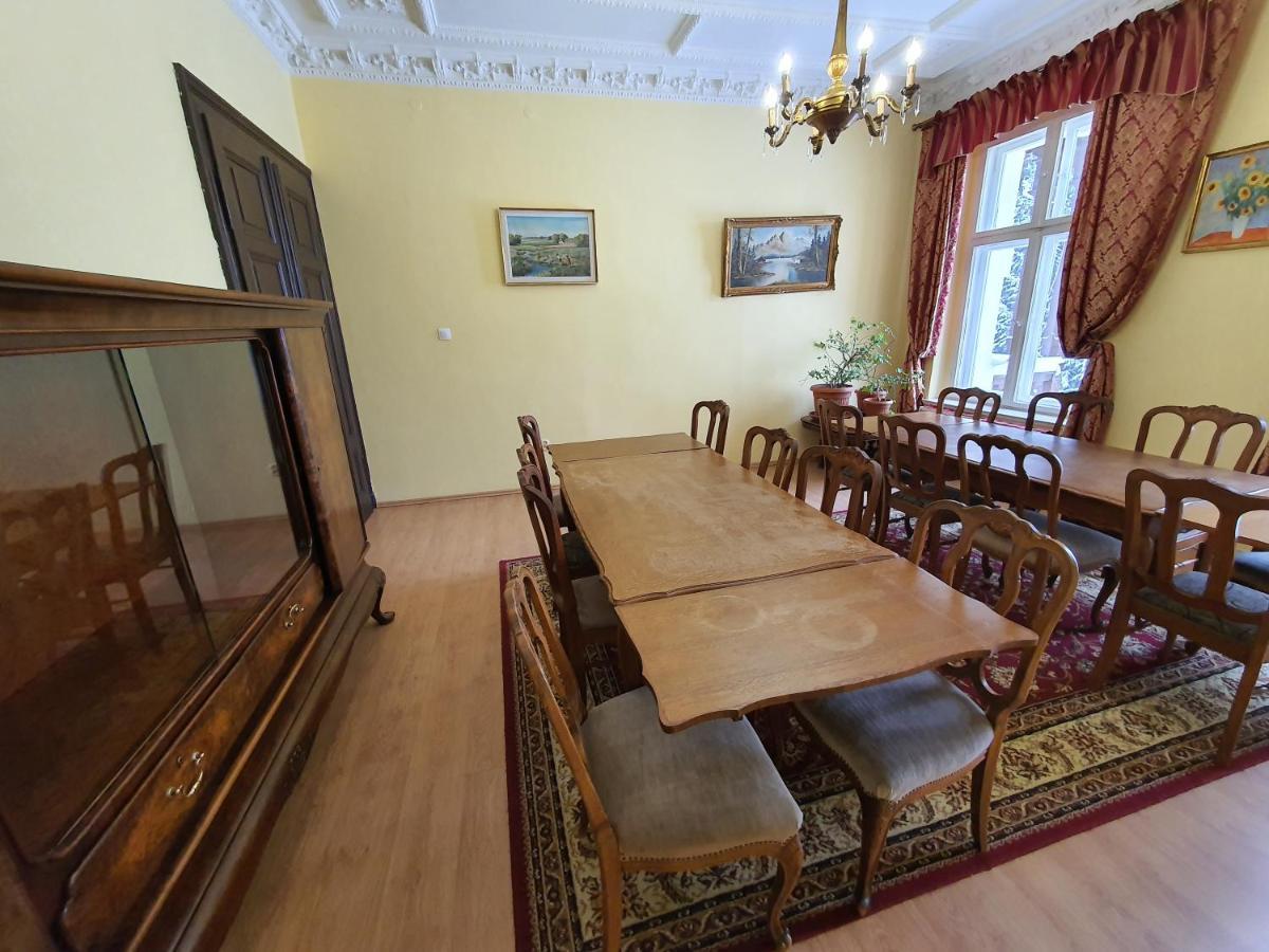 Palac Lawica- Splywy Przelomem Bardzkim Kłodzko Esterno foto