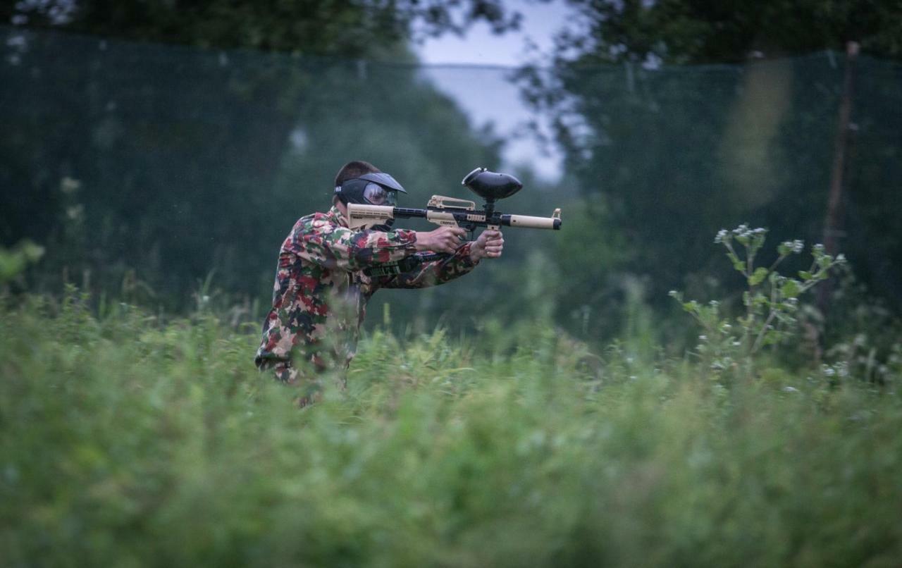 Palac Lawica- Splywy Przelomem Bardzkim Kłodzko Esterno foto
